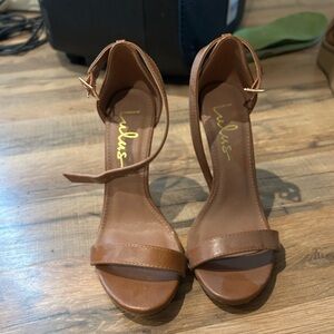 Lulu's Tan Ankle Strap Heels
